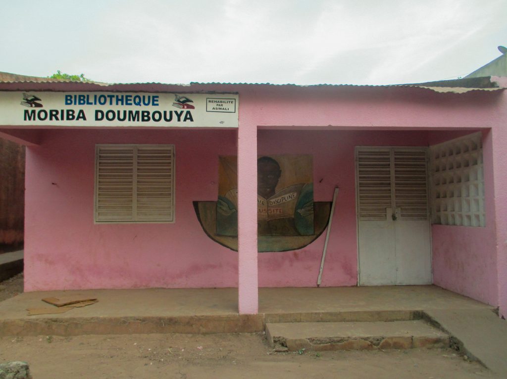 Bibliothèque de l'école Diallo